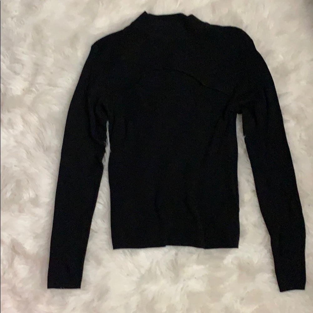 Black key hole top